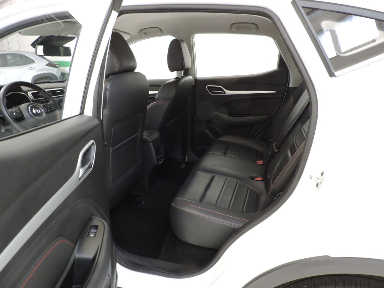 MG ZS Luxury 1.5 VTI-tech - Foto 13