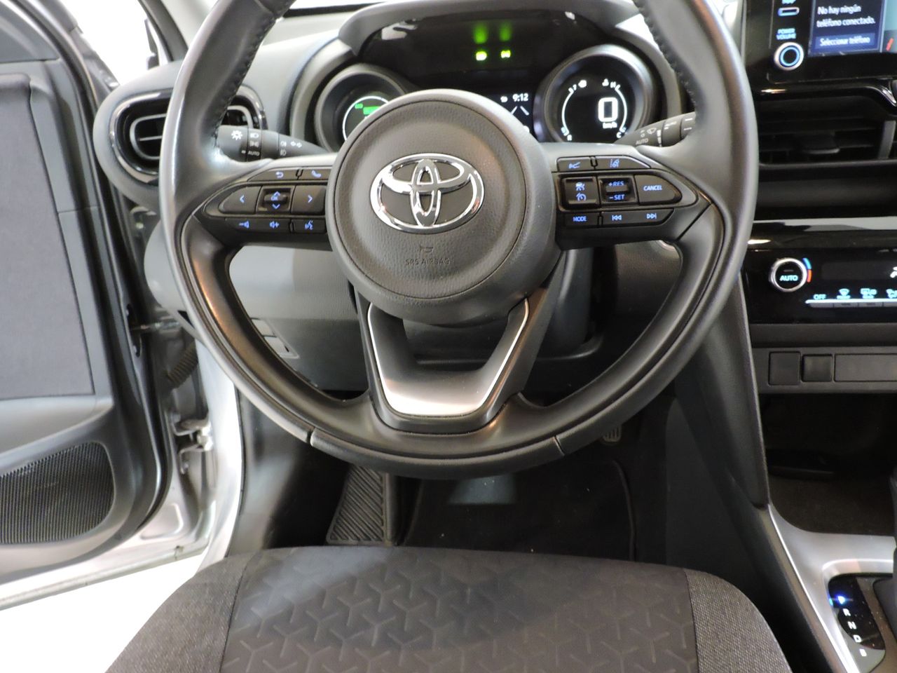 Toyota Yaris Cross Hybrid 120H Business Plus - Foto 14