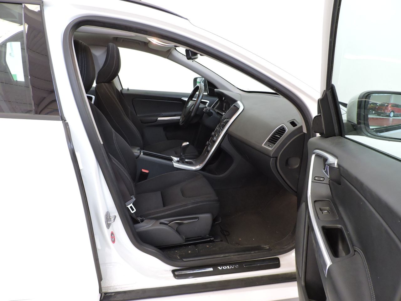 Volvo XC60 D3 Kinetic - Foto 12