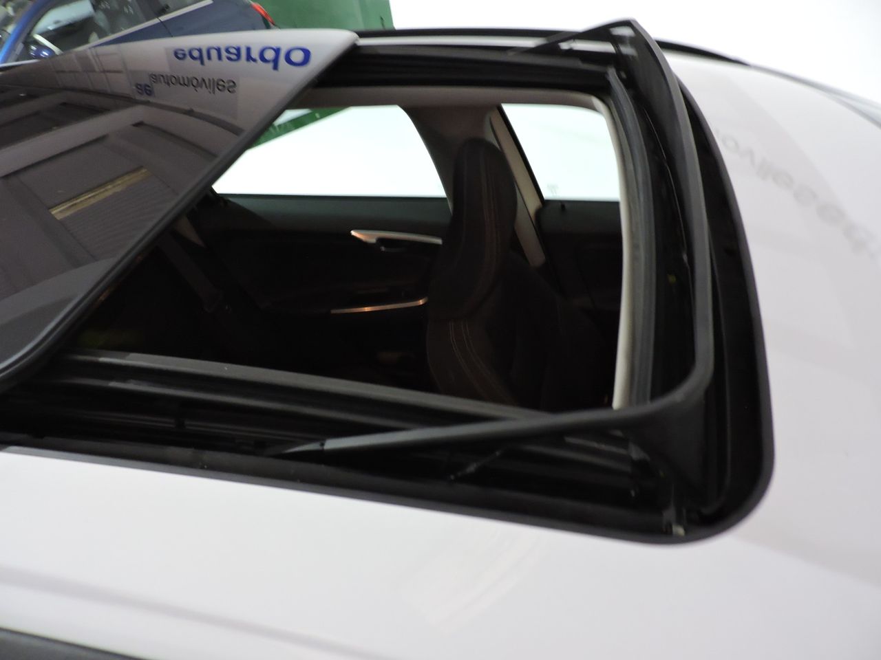 Volvo XC60 D3 Kinetic - Foto 17