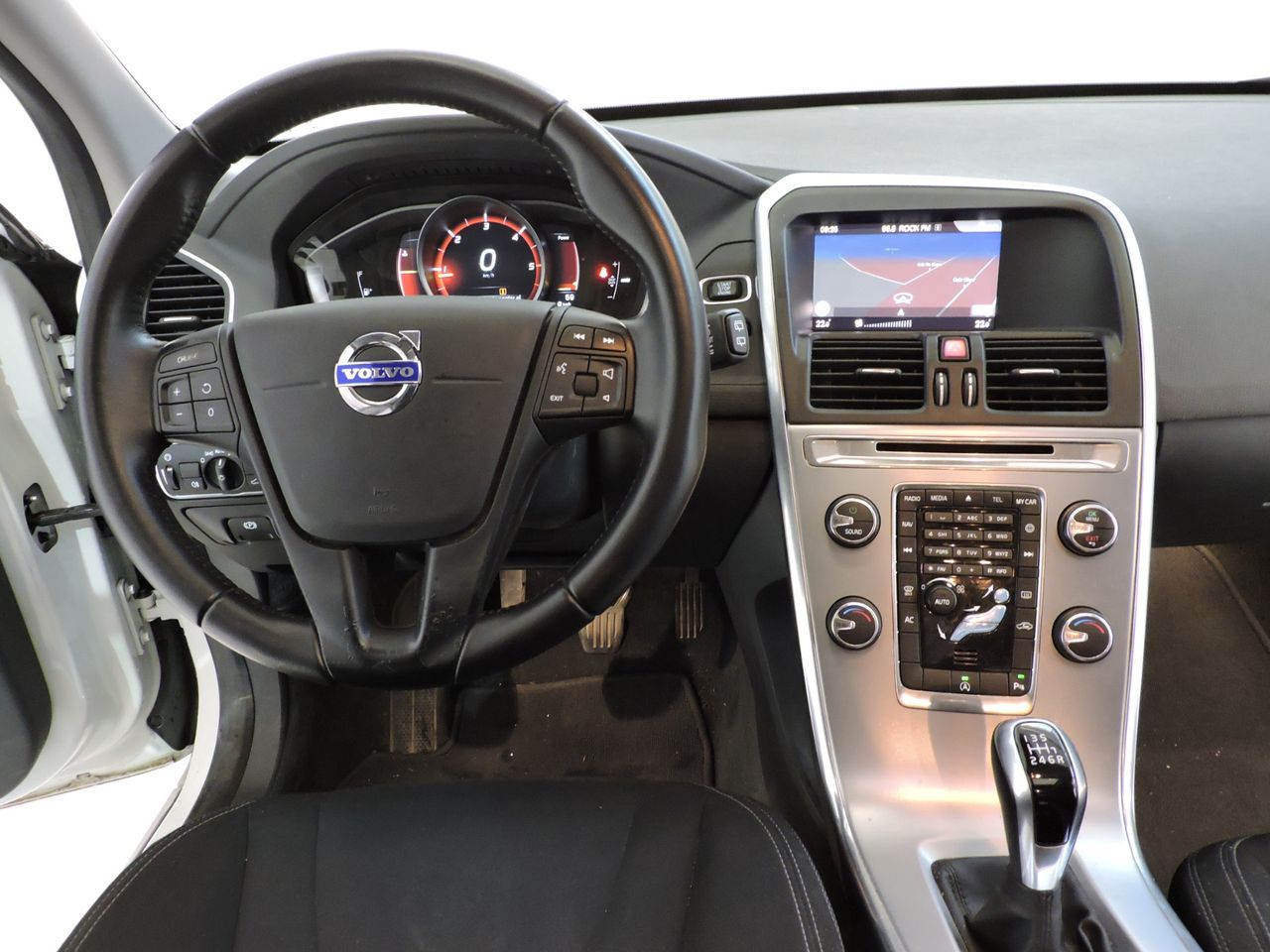Volvo XC60 D3 Kinetic - Foto 10