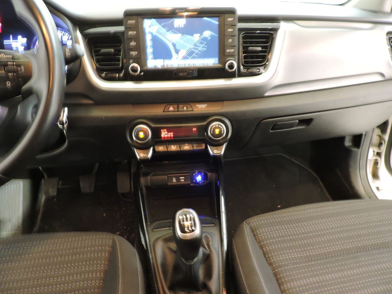 Kia Stonic 1.0 T-GDi Concept Eco-Dynamics 88 kW - Foto 17