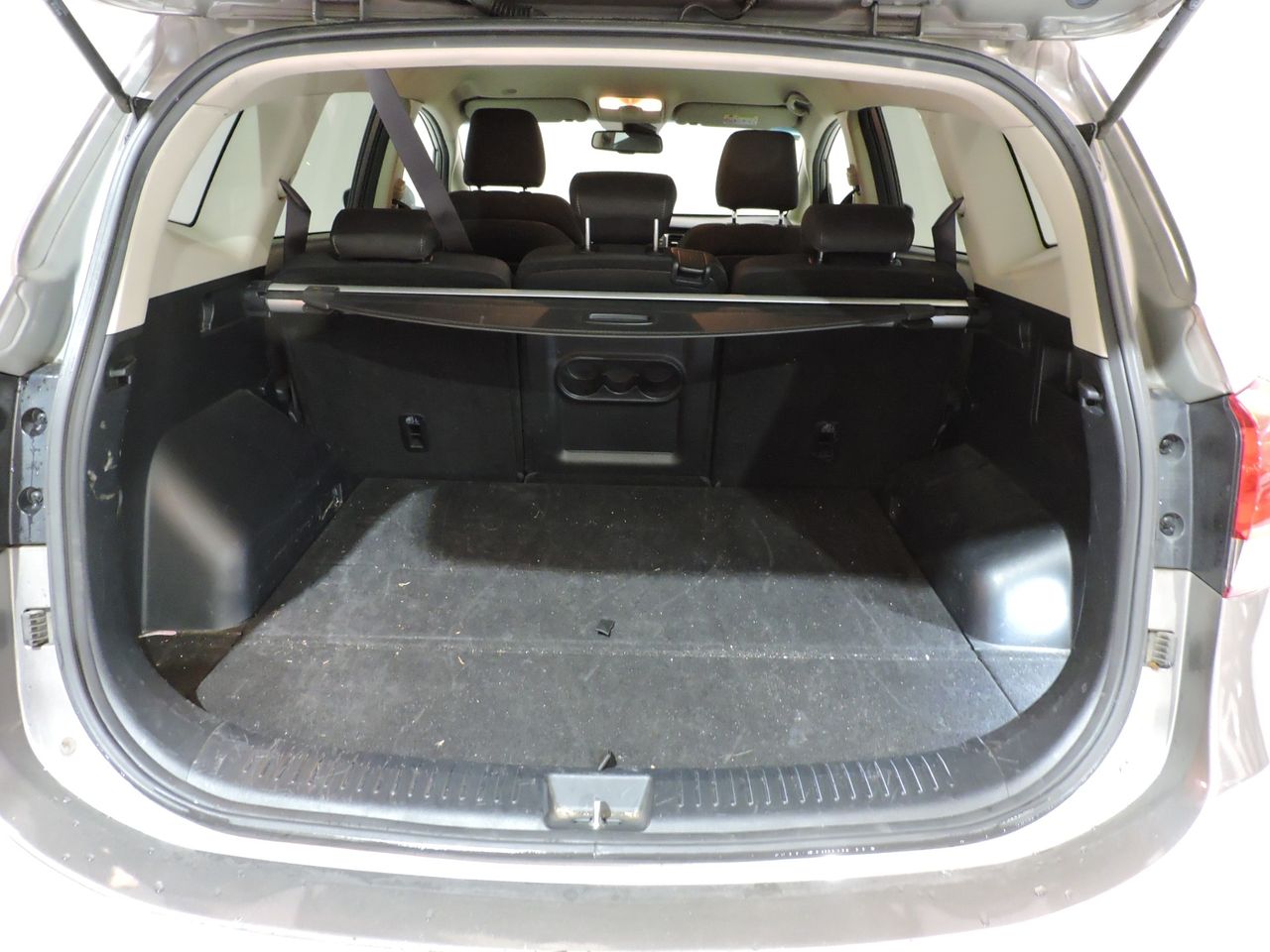 Kia Carens 1.6 GDi 99 kW 135cv Drive - Foto 18