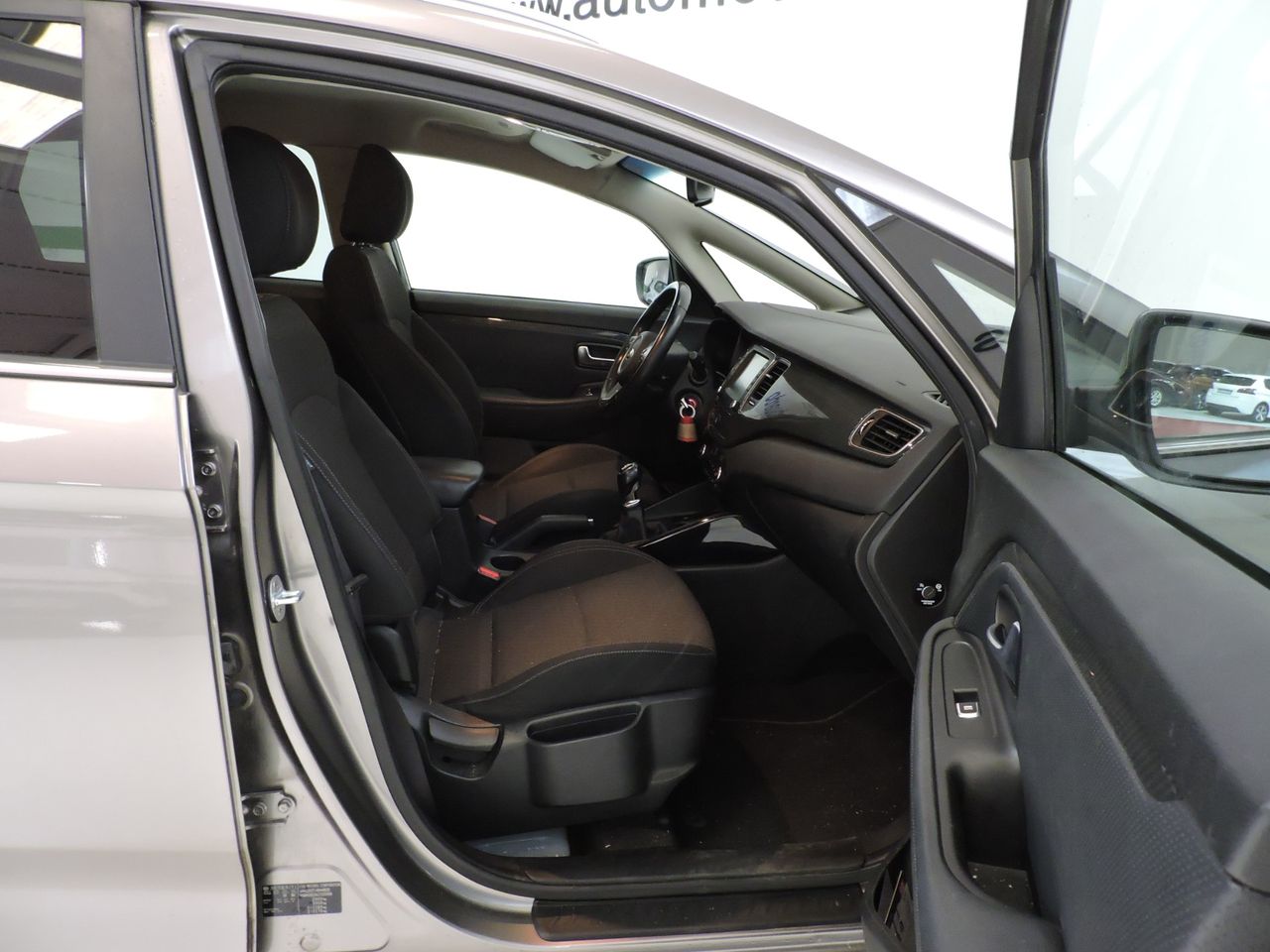 Kia Carens 1.6 GDi 99 kW 135cv Drive - Foto 16