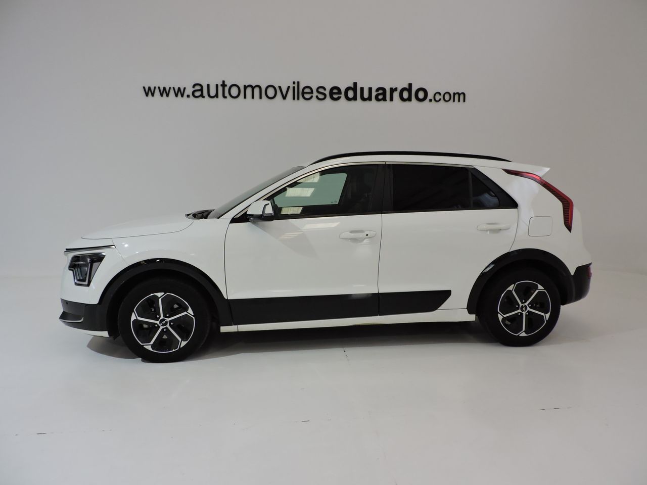 Kia Niro 1.6 HEV Drive 105cv - Foto 9