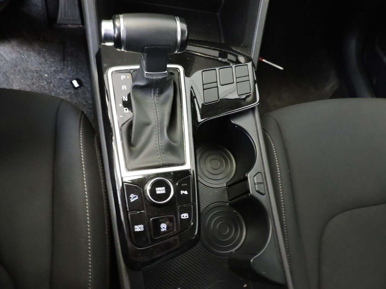 Kia Sportage Tech 1.6 CRDi MHEV 100 kW 136CV Business - Foto 13