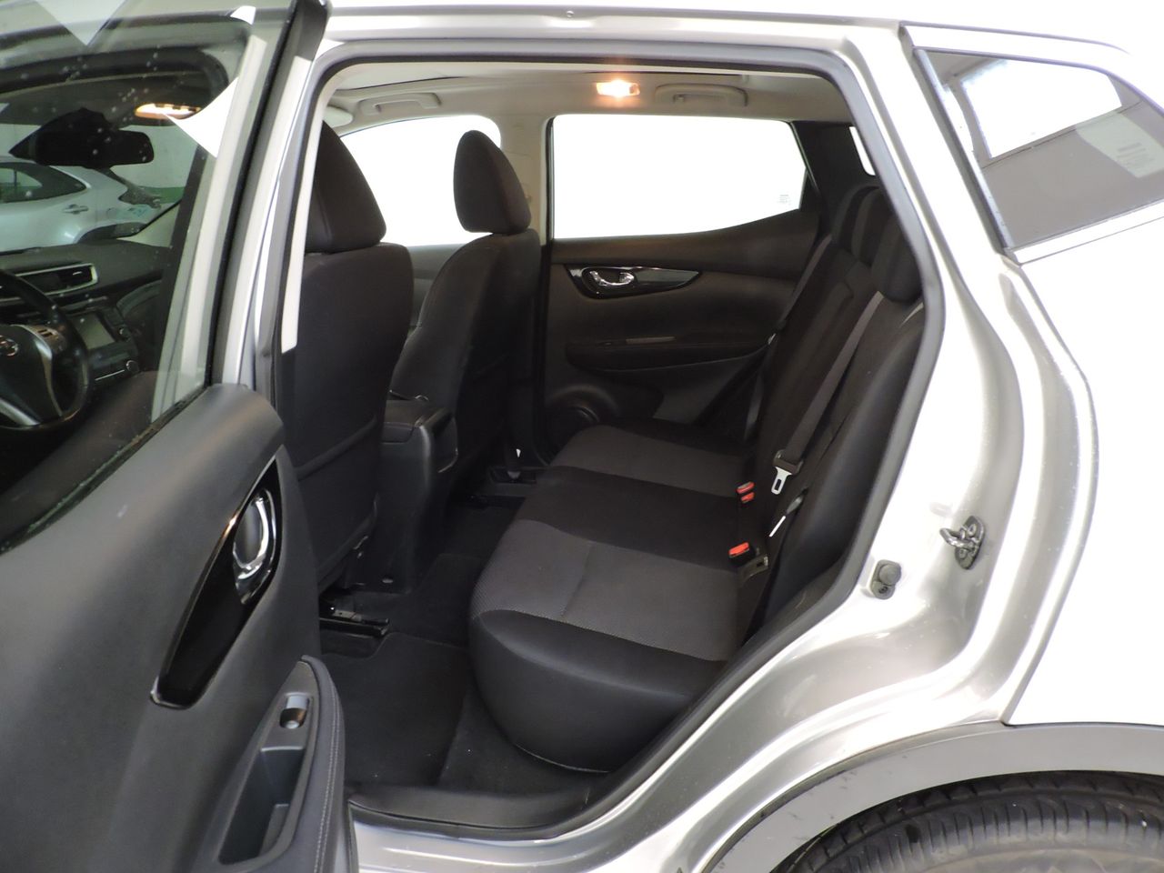 Nissan Qashqai 4x2 DIG-T 85 kW - Foto 17