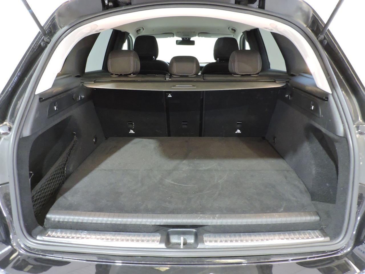 Mercedes GLC 300 e 4MATIC - Foto 18