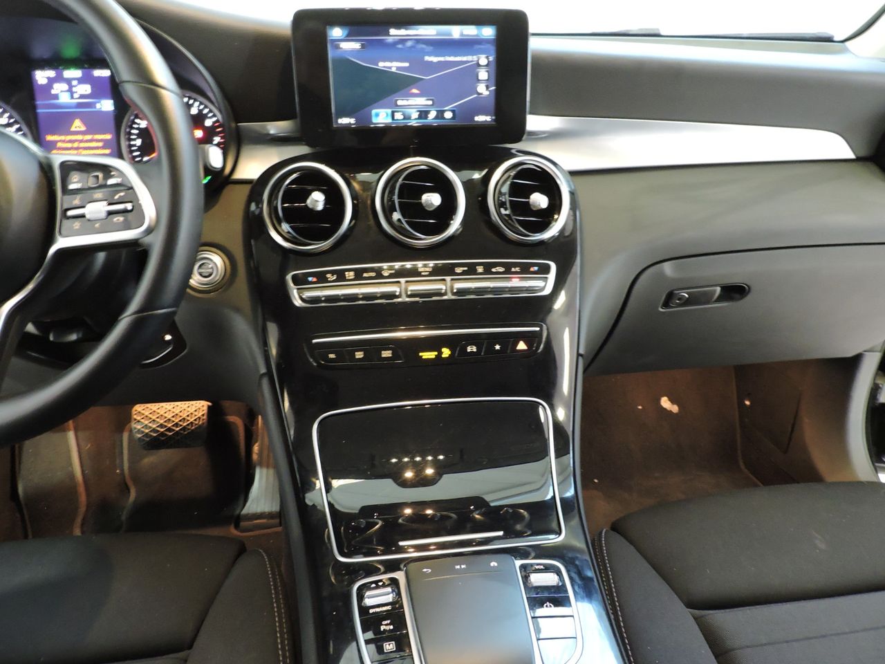 Mercedes GLC 300 e 4MATIC - Foto 14