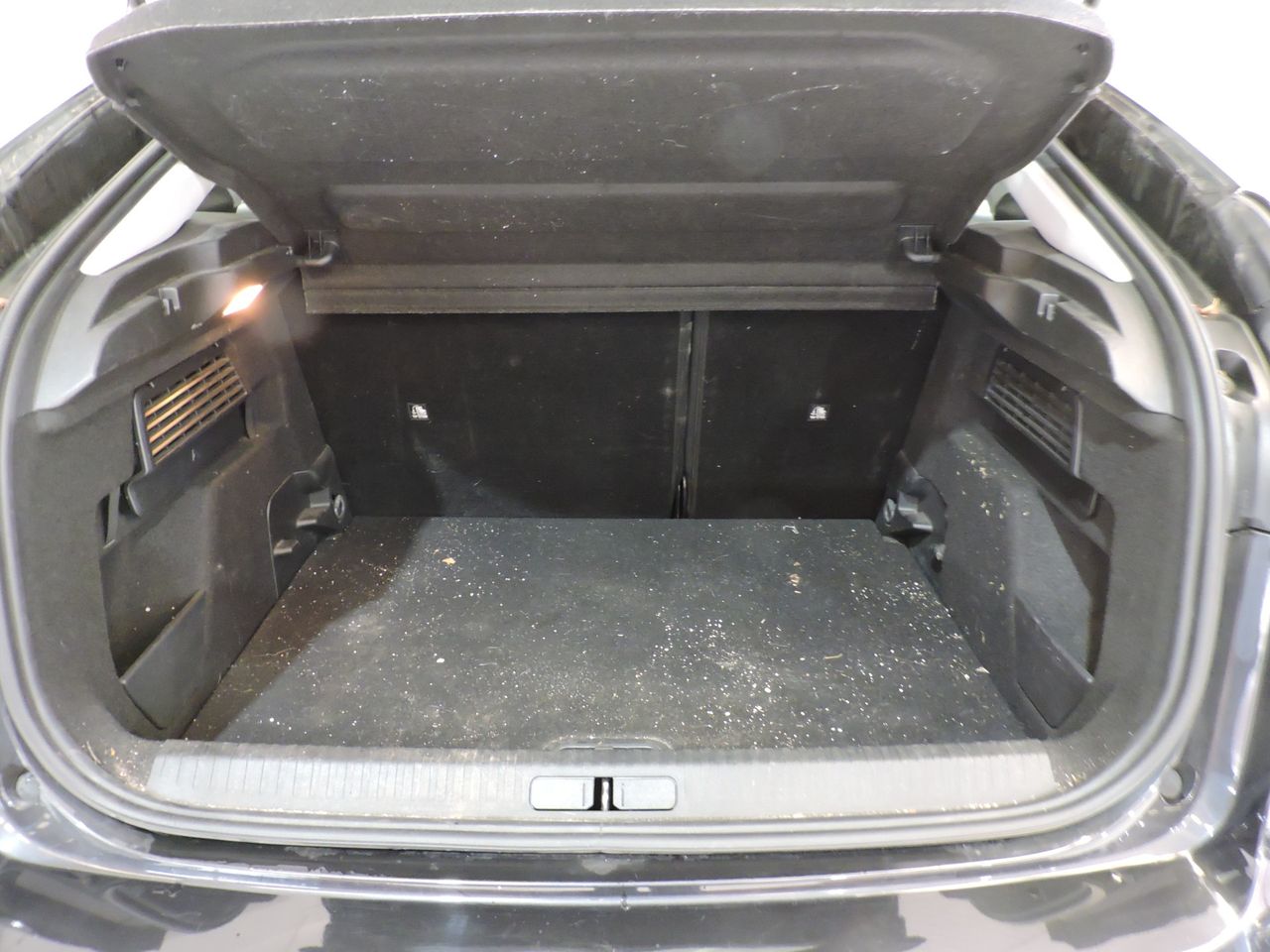 Citroën C4 BlueHDi 130 EAT8 Feel Pack - Foto 19