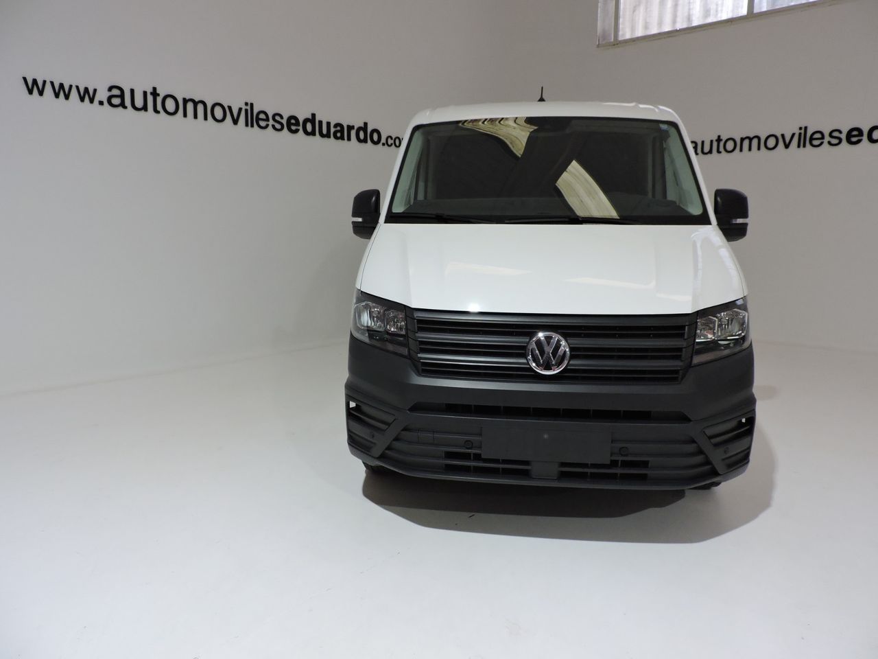Volkswagen Crafter FURGONE 35 L3H2 2.0 BITDI 177CV BUSINESS AUT - Foto 3