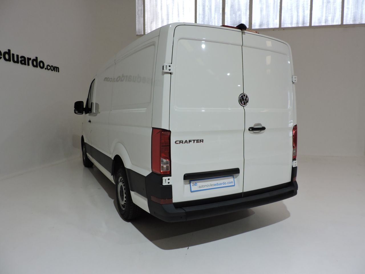 Volkswagen Crafter FURGONE 35 L3H2 2.0 BITDI 177CV BUSINESS AUT - Foto 10