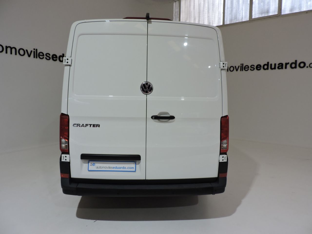 Volkswagen Crafter FURGONE 35 L3H2 2.0 BITDI 177CV BUSINESS AUT - Foto 9