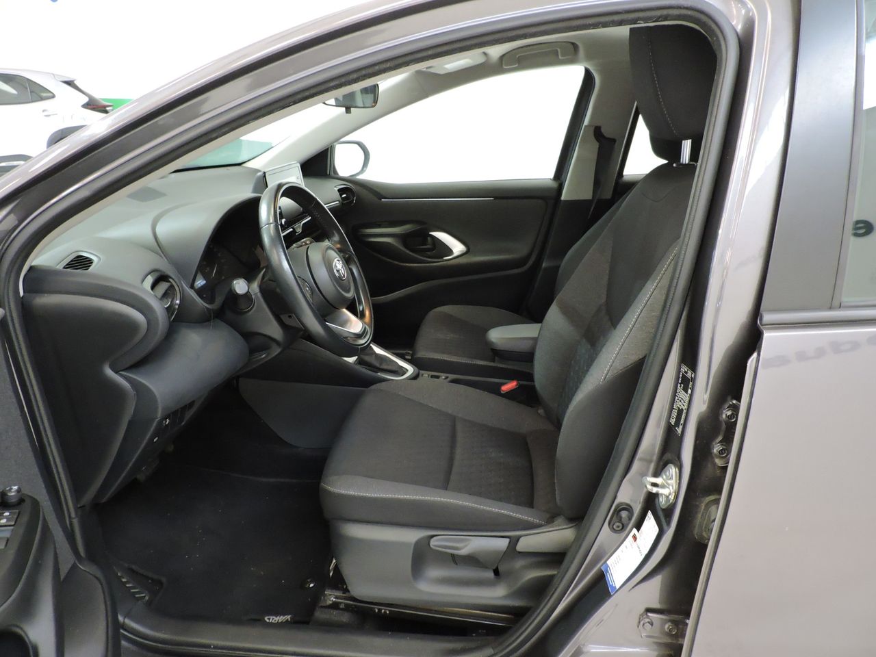 Toyota Yaris 5p 120H Active Tech YARIS HYBRID BUSINESS MY20 - Foto 11