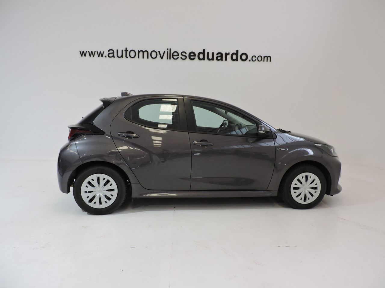 Toyota Yaris 5p 120H Active Tech YARIS HYBRID BUSINESS MY20 - Foto 8