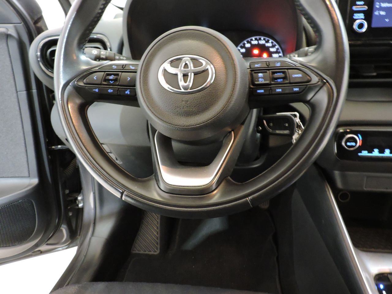 Toyota Yaris 5p 120H Active Tech YARIS HYBRID BUSINESS MY20 - Foto 14