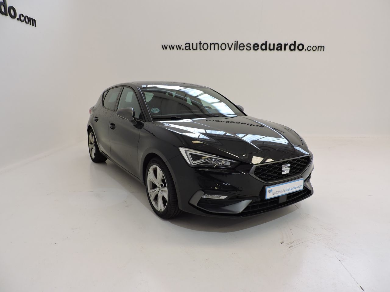 Seat Leon Leon 1.0 TSI 81 KW 1.0 TSI 81KW S&S FR 25 ANIVERSARIO - Foto 4