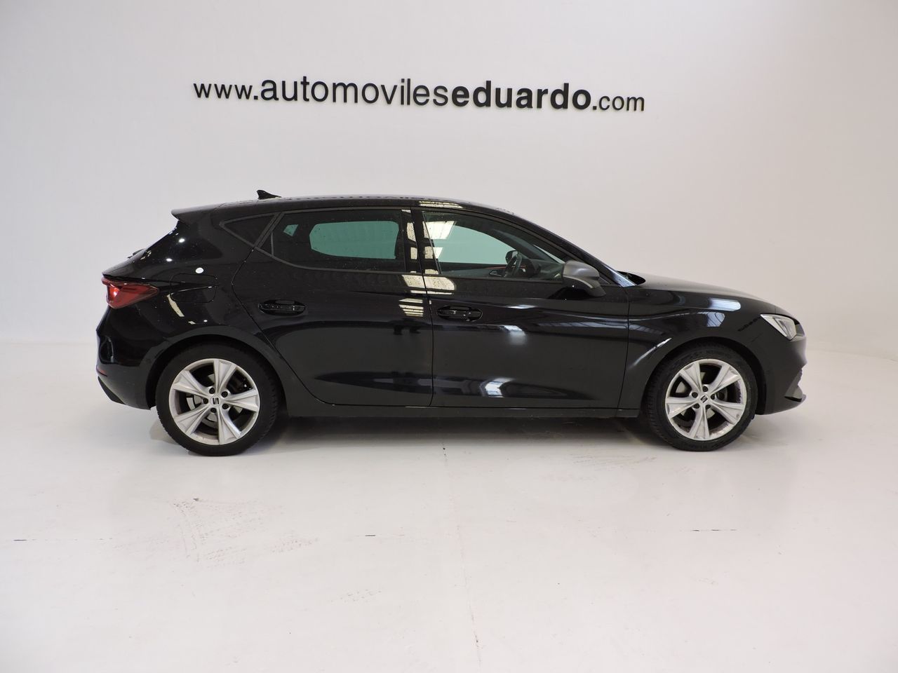 Seat Leon Leon 1.0 TSI 81 KW 1.0 TSI 81KW S&S FR 25 ANIVERSARIO - Foto 5