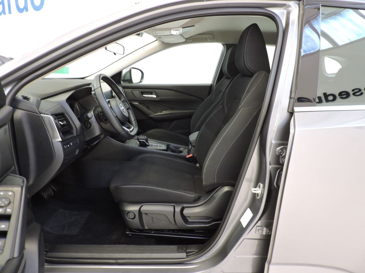 Nissan Qashqai 1.3 116 kW 1.3 MHEV 158 BUSINESS XTRONIC - Foto 11