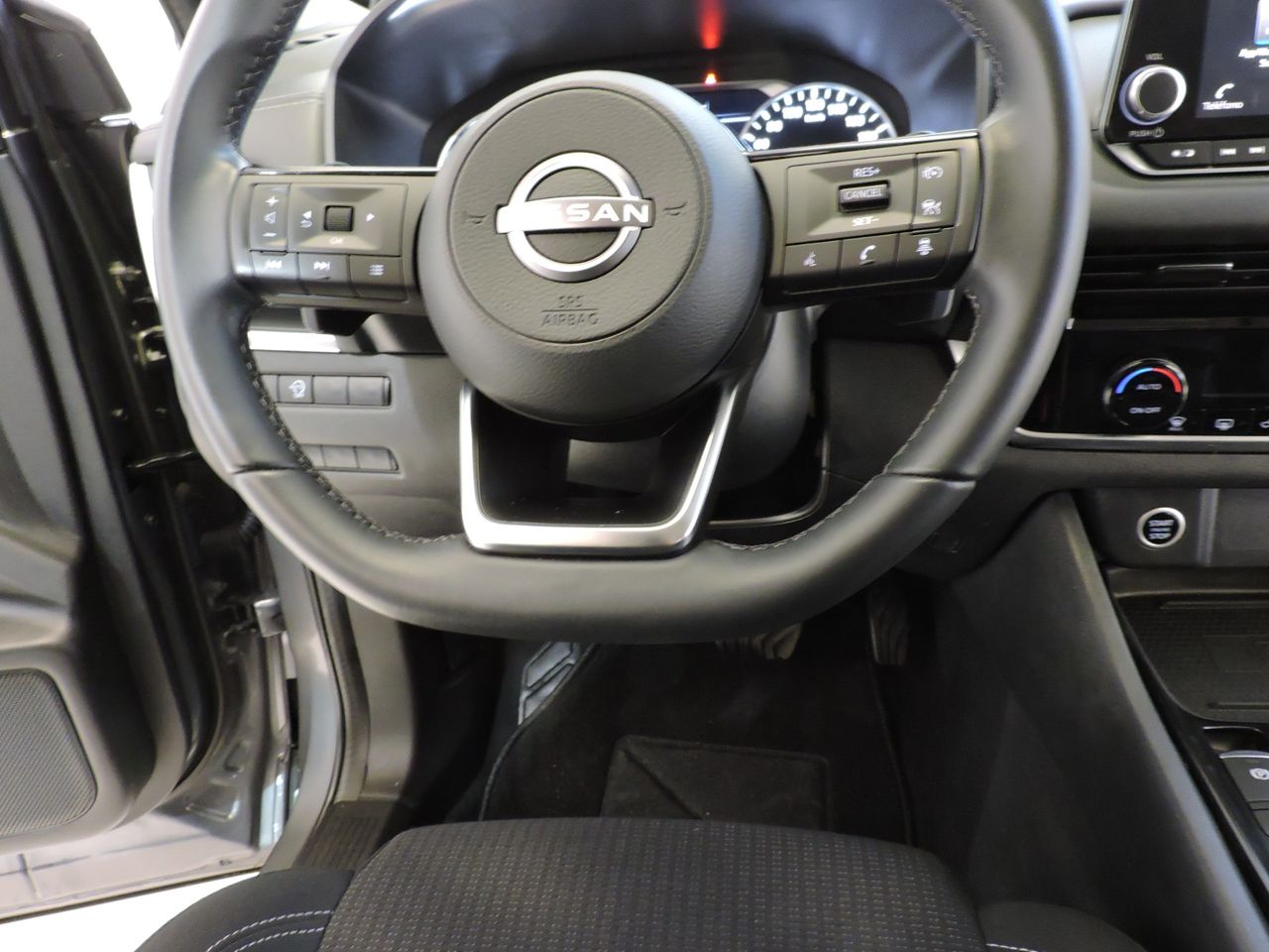 Nissan Qashqai 1.3 116 kW 1.3 MHEV 158 BUSINESS XTRONIC - Foto 14