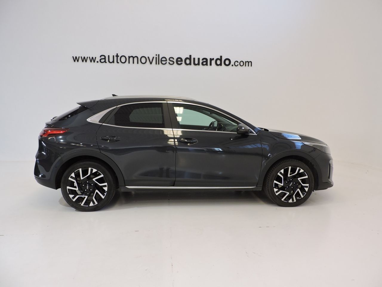 Kia XCeed Tech 1.6 Diesel MHEV 100 kW 136 CV STYLE - Foto 8