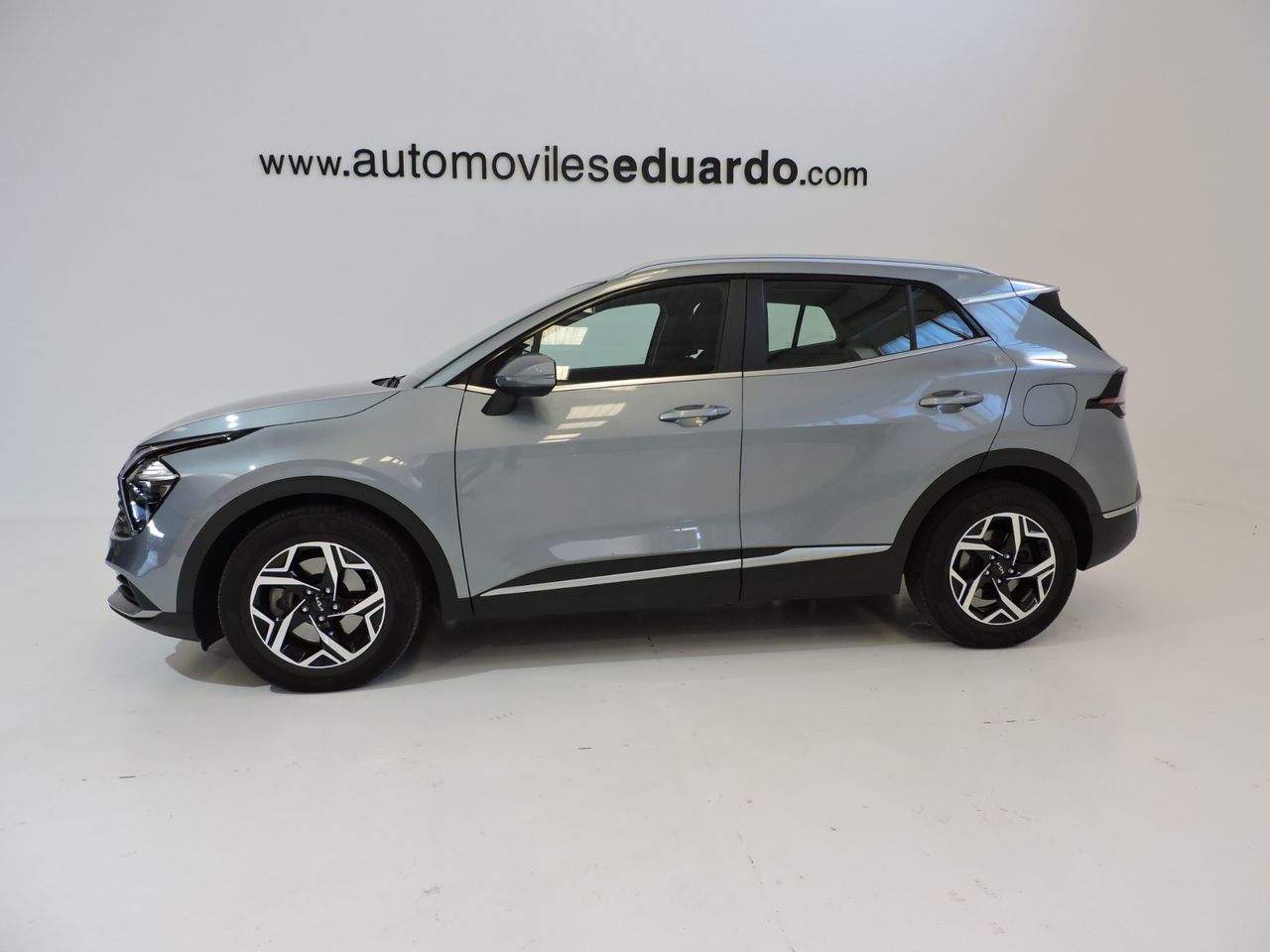 Kia Sportage Tech 1.6 CRDi MHEV 100 kW 136CV Business 2WD - Foto 9