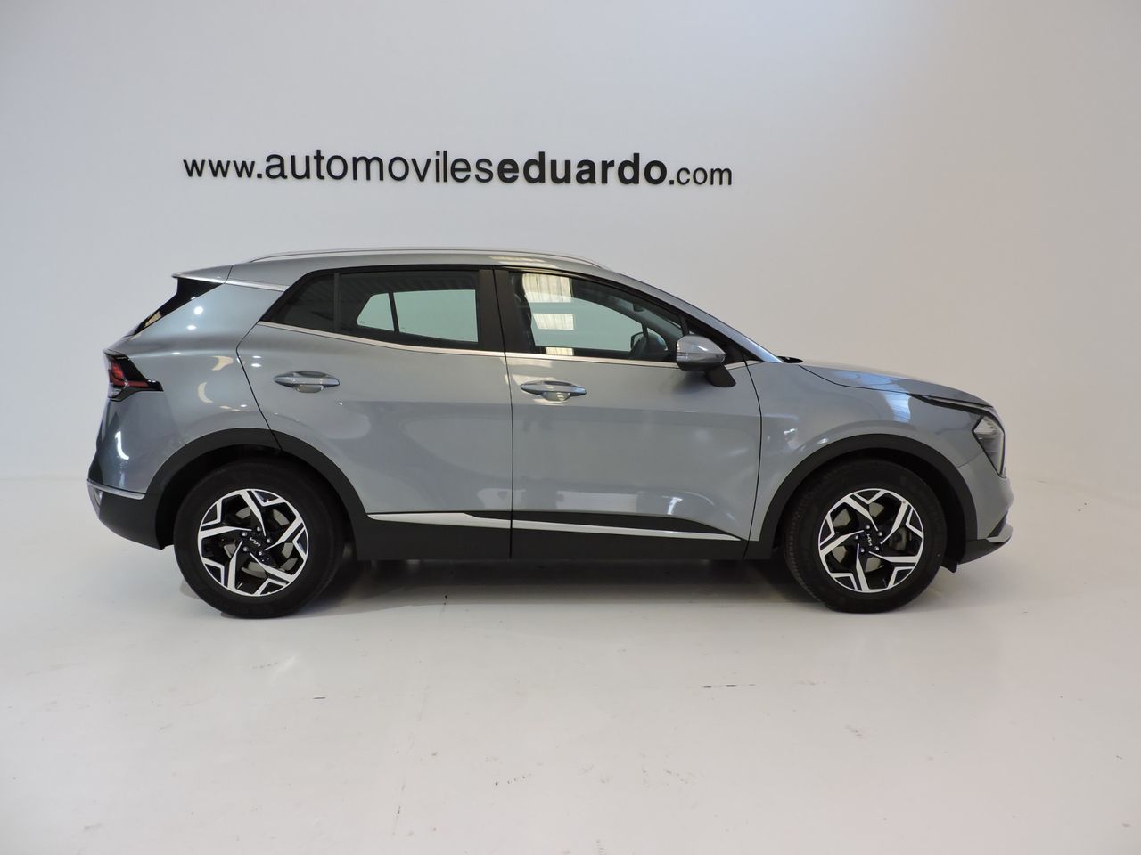 Kia Sportage Tech 1.6 CRDi MHEV 100 kW 136CV Business 2WD - Foto 8