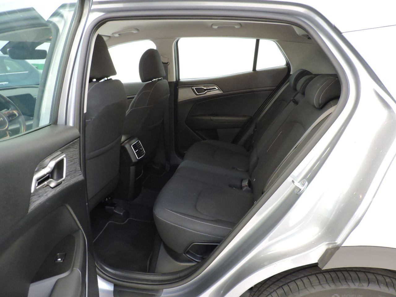 Kia Sportage Tech 1.6 CRDi MHEV 100 kW 136CV Business 2WD - Foto 18