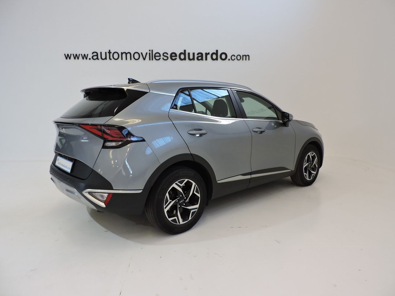 Kia Sportage Tech 1.6 CRDi MHEV 100 kW 136CV Business 2WD - Foto 5