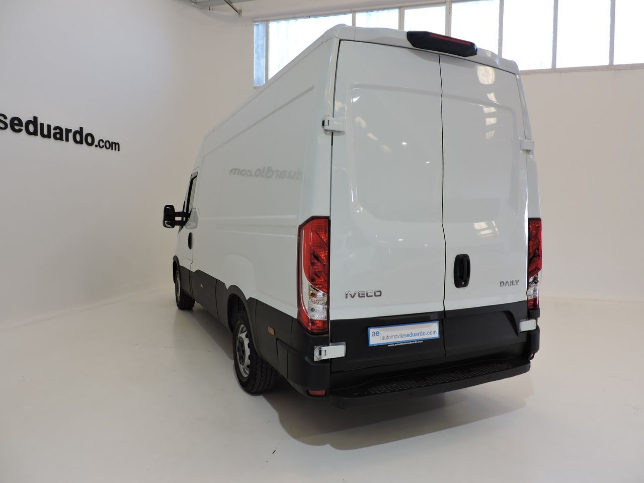 Iveco Daily DAILY 2.3 TD 35S 16 V 3520L/H2 12 M3 - Foto 9