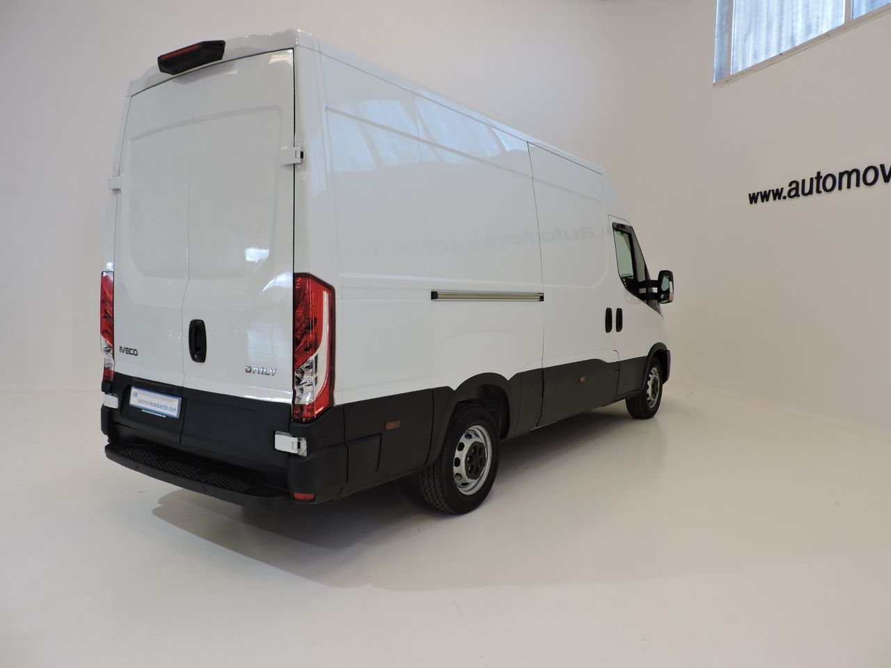 Iveco Daily DAILY 2.3 TD 35S 16 V 3520L/H2 12 M3 - Foto 7