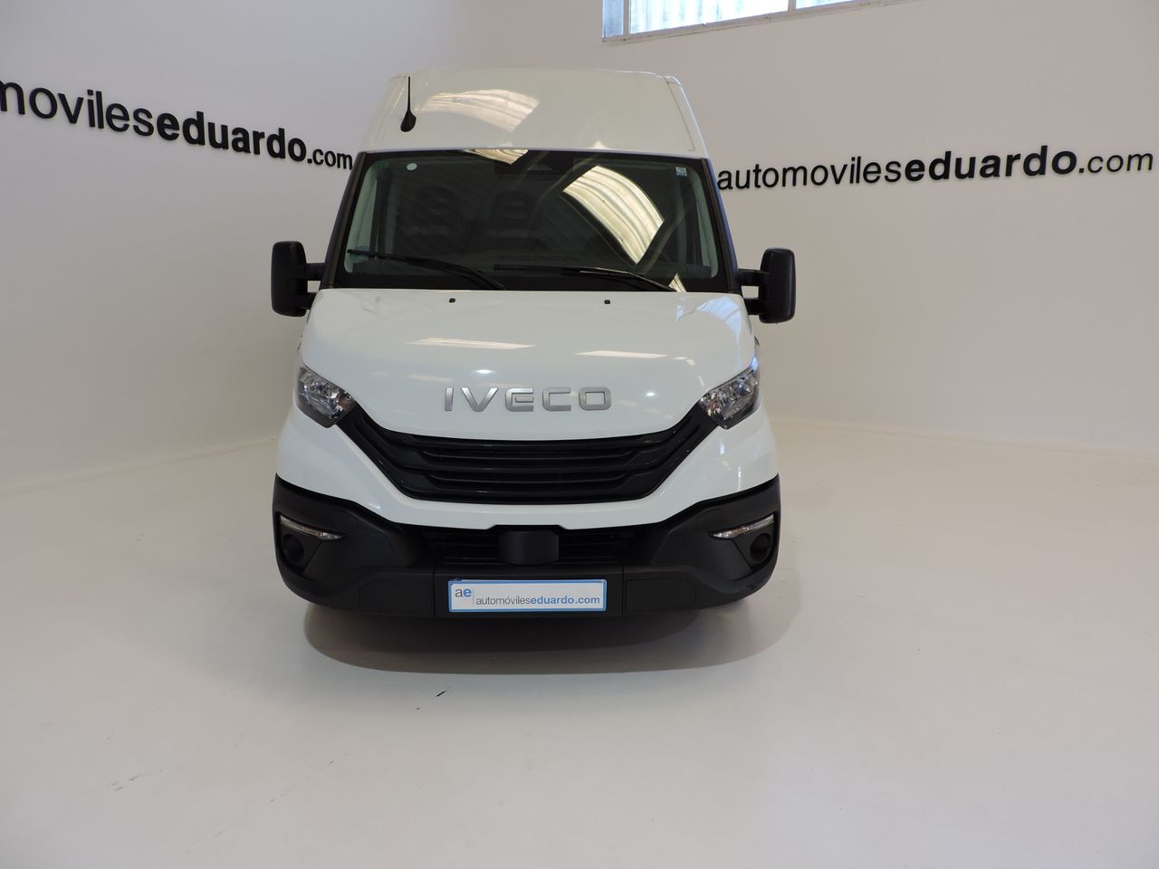 Iveco Daily DAILY 2.3 TD 35S 16 V 3520L/H2 12 M3 - Foto 3
