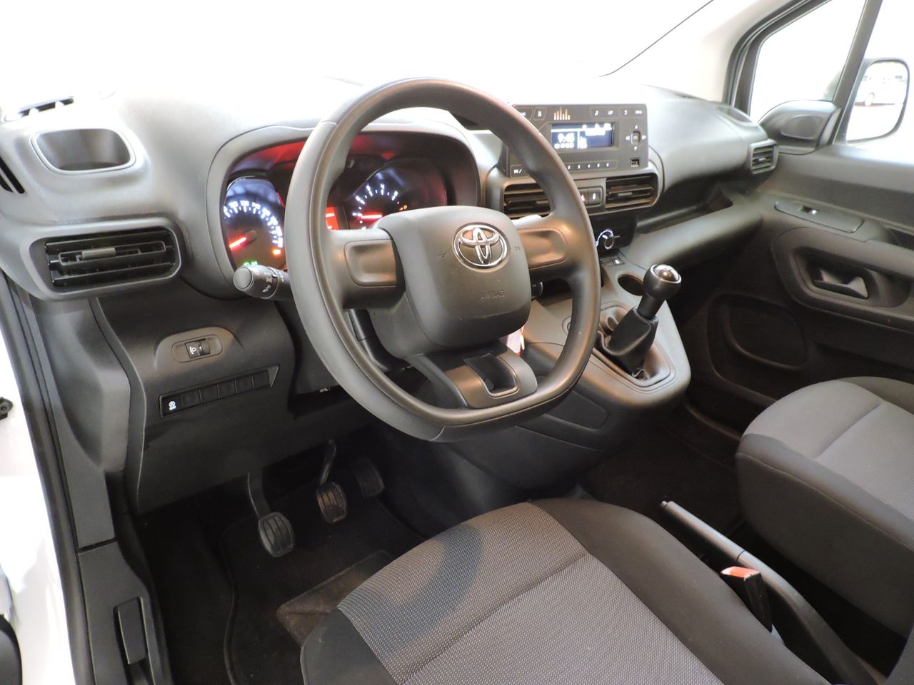 Toyota Proace City 1.5D 75kW (100CV) GX 650KG M - Foto 10