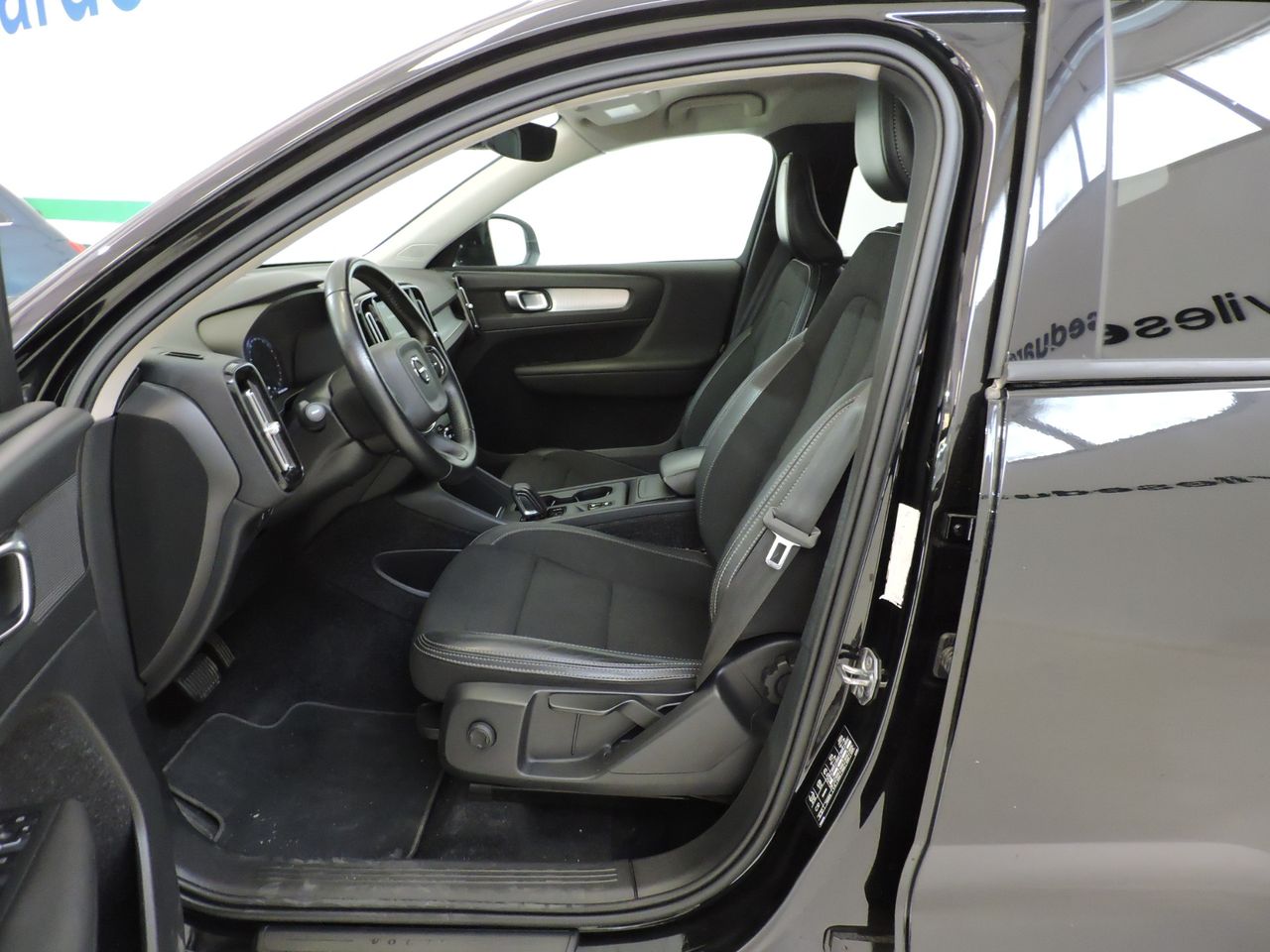 Volvo XC40 Business Plus T3 Aut. - Foto 16