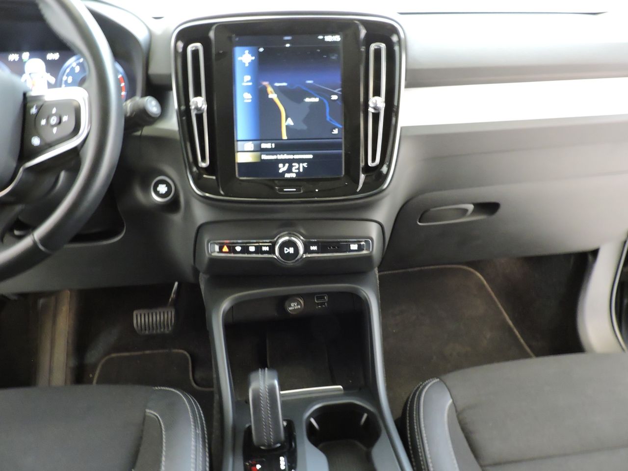 Volvo XC40 Business Plus T3 Aut. - Foto 12