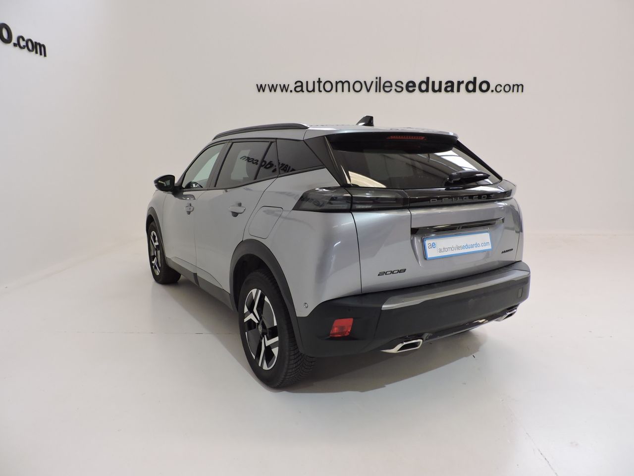 Peugeot 2008 Allure Hybrid 145 e-DCS6 - Foto 7