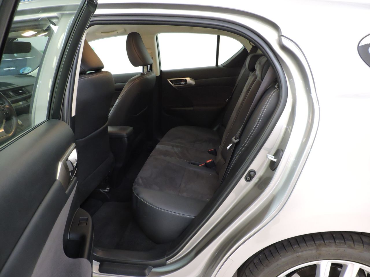 Lexus CT 200h Business - Foto 17