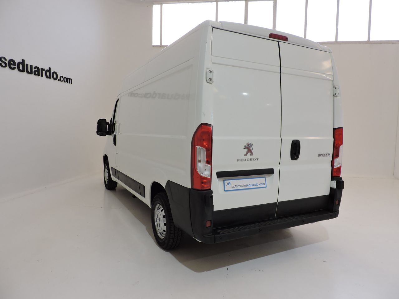 Peugeot Boxer FG 333 L2H2 2.0 BLUEHDI 130CV - Foto 9