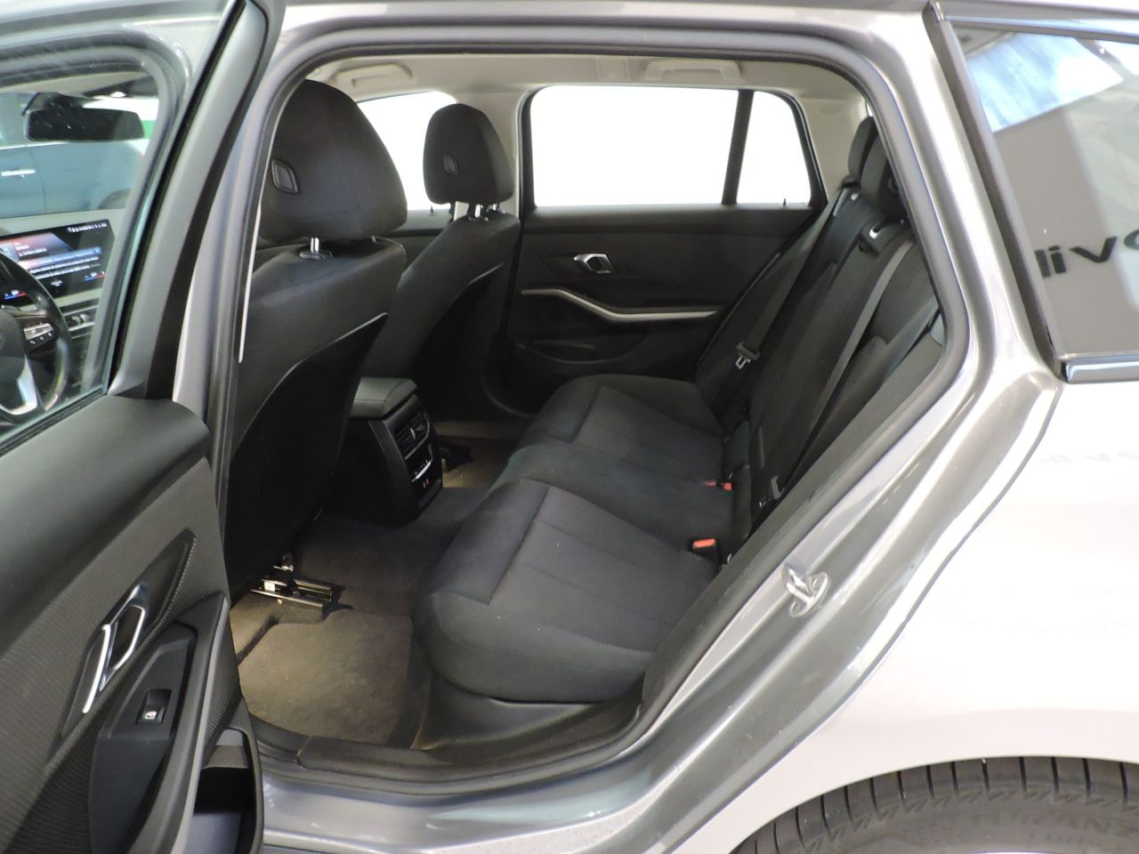 BMW Serie 3 318d Touring 48V Auto. - Foto 18