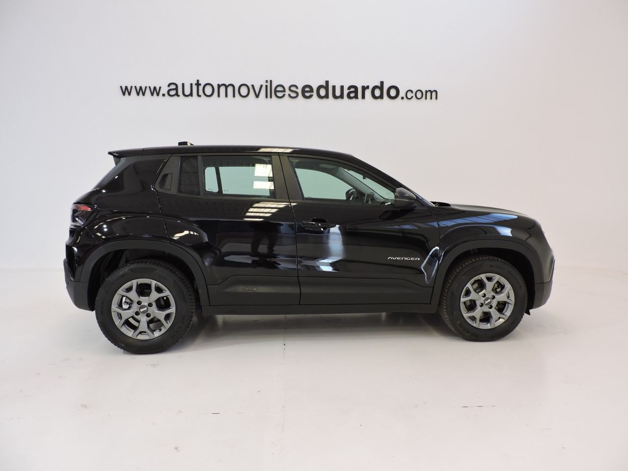 Jeep Avenger 1.2 e-Hybrid 100 CV AT Longitude - Foto 8