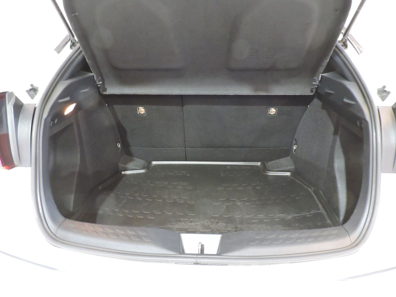 Toyota C-HR 125H Advance - Foto 19