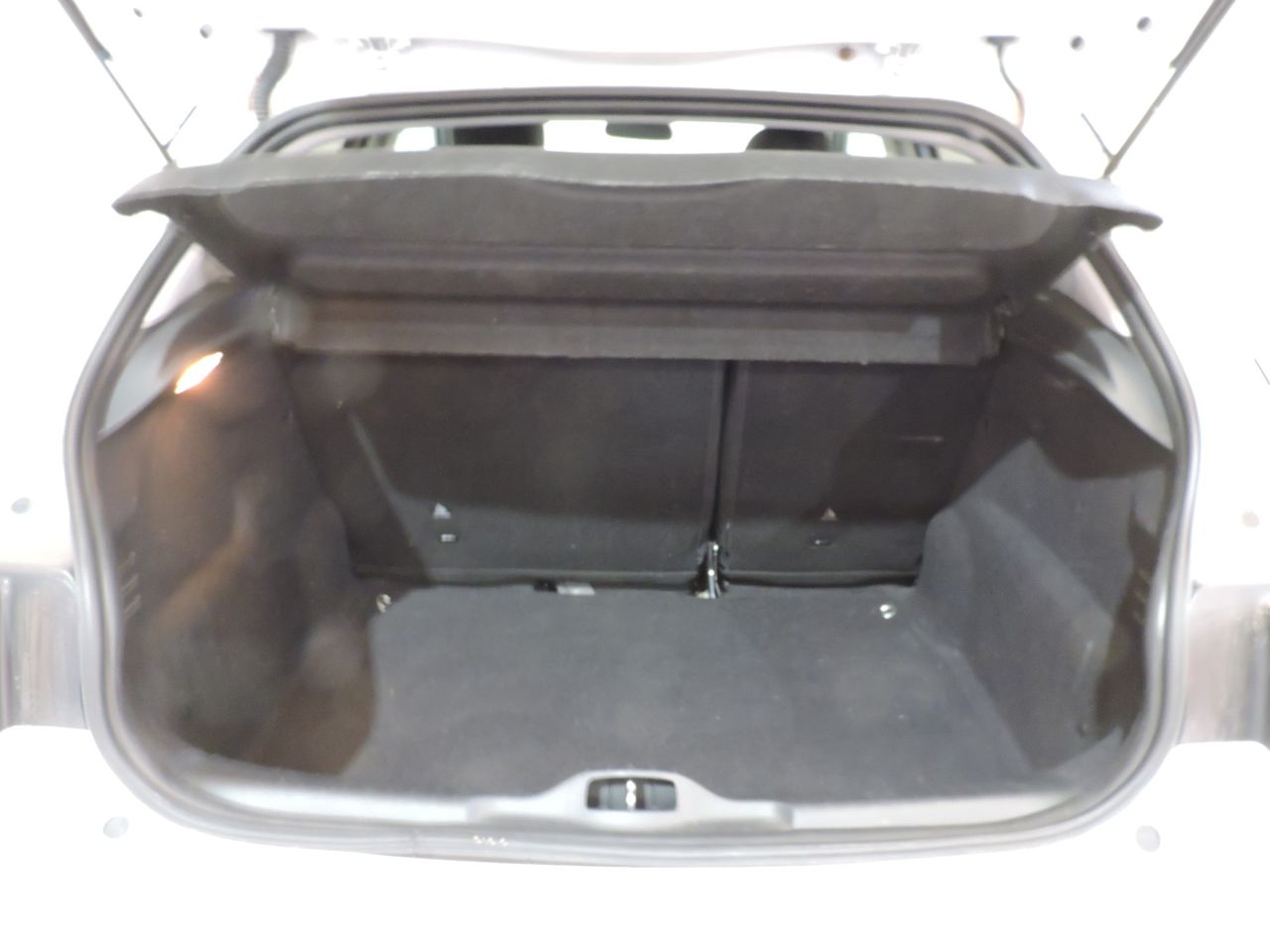 Citroën C4 Cactus BlueHDi 100 S&S Feel Business - Foto 17