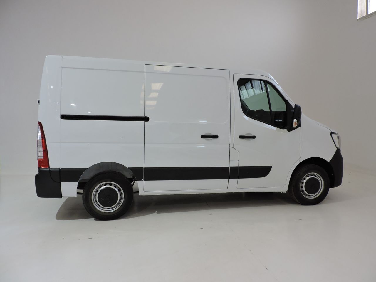 Renault Master FURGÓN T L1H1 3300 BLUE dCi 99 kW 135 CV - Foto 8