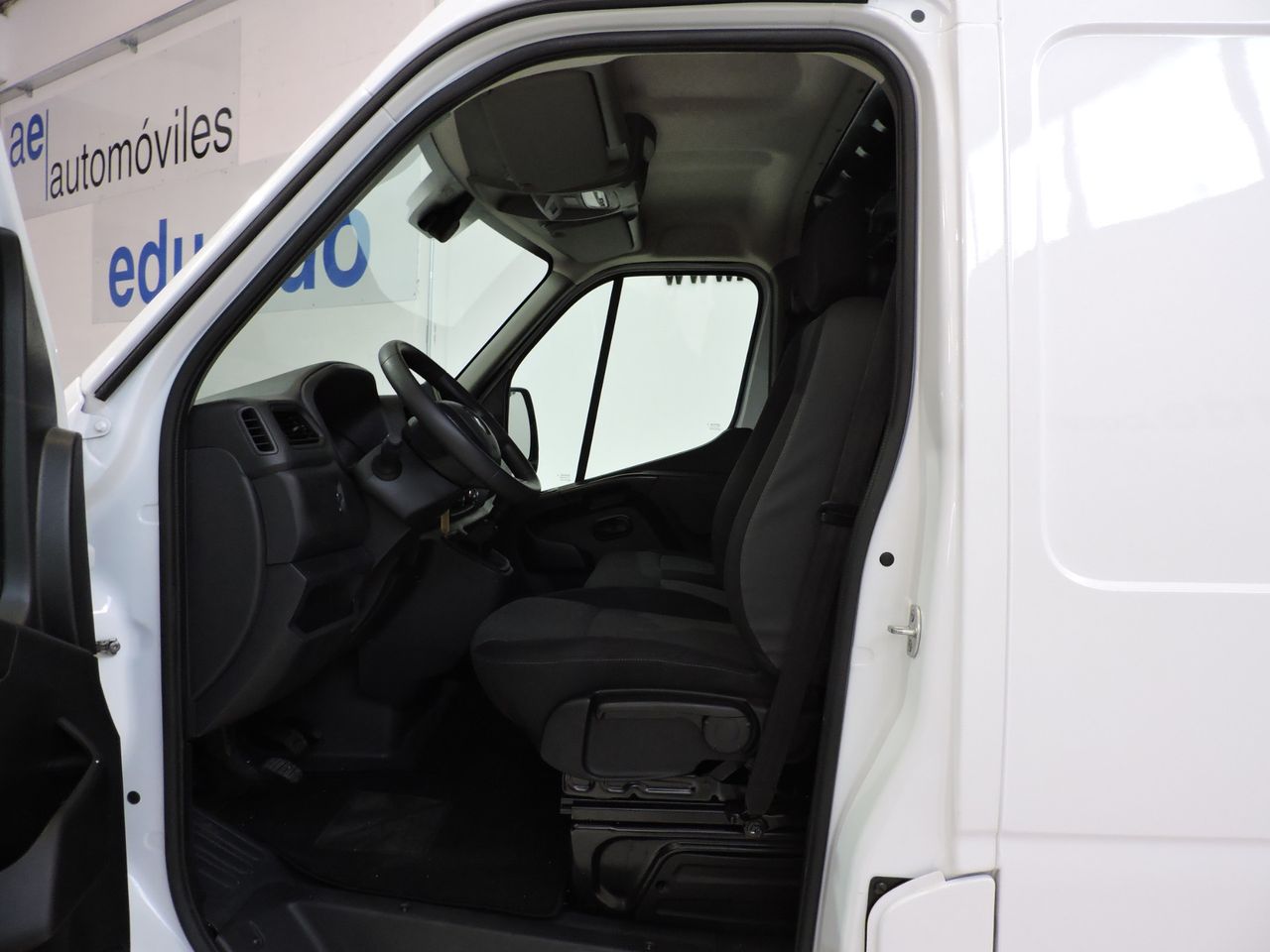 Renault Master FURGÓN T L1H1 3300 BLUE dCi 99 kW 135 CV - Foto 12