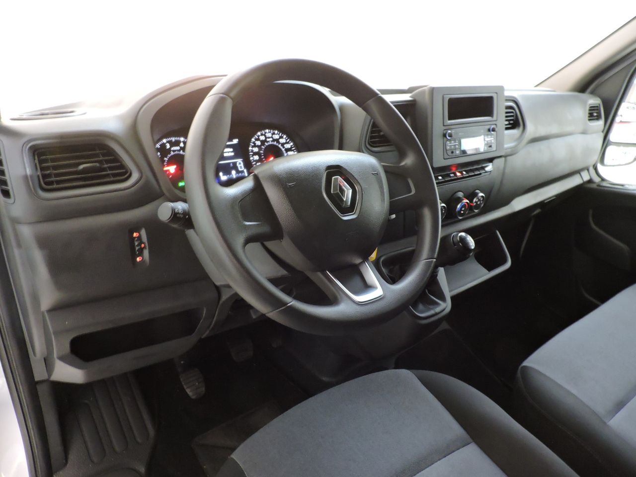 Renault Master FURGÓN T L1H1 3300 BLUE dCi 99 kW 135 CV - Foto 10
