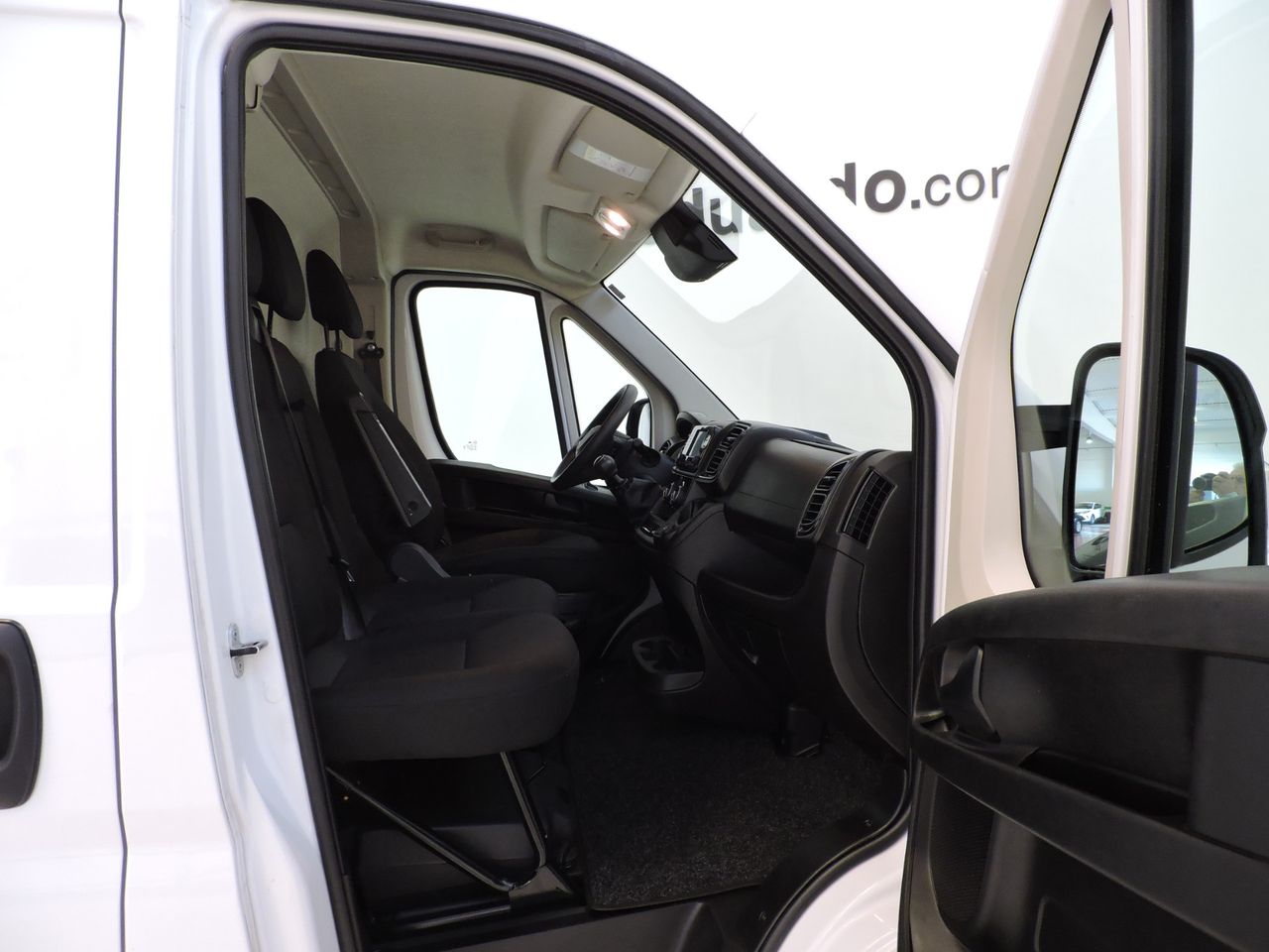 Peugeot Boxer FURGON 2.2 BLUEHDI 120 S&S 330 L2H2 - Foto 15
