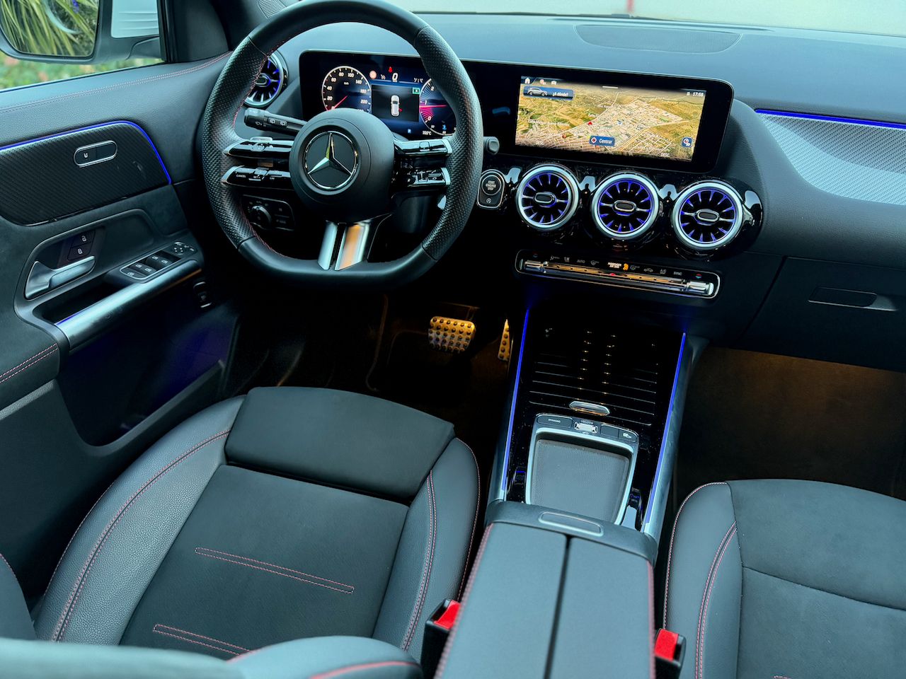 Mercedes GLA 200 D AMG LINE  - Foto 15