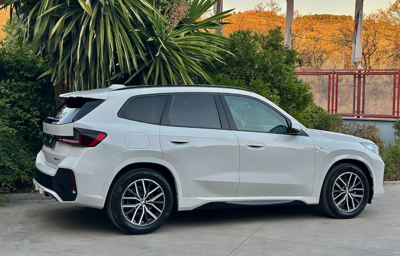BMW X1 SDRIVE18D PAQUETE M  - Foto 23