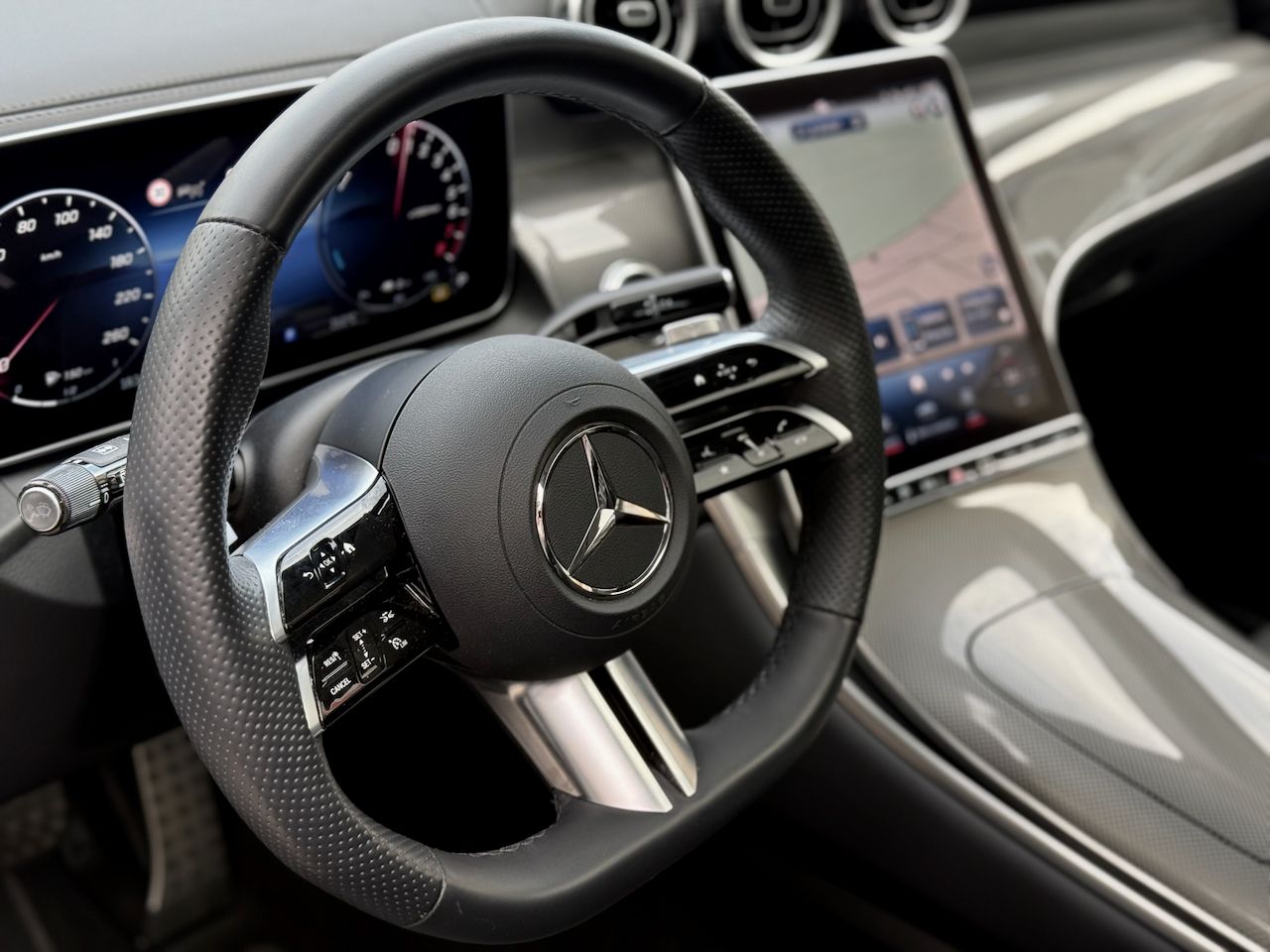 Mercedes Clase GLC 300E 4 MATIC  - Foto 12