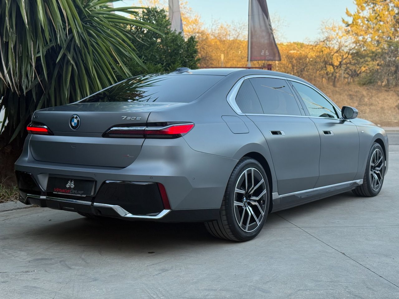 BMW Serie 7 750E XDRIVE M  - Foto 18